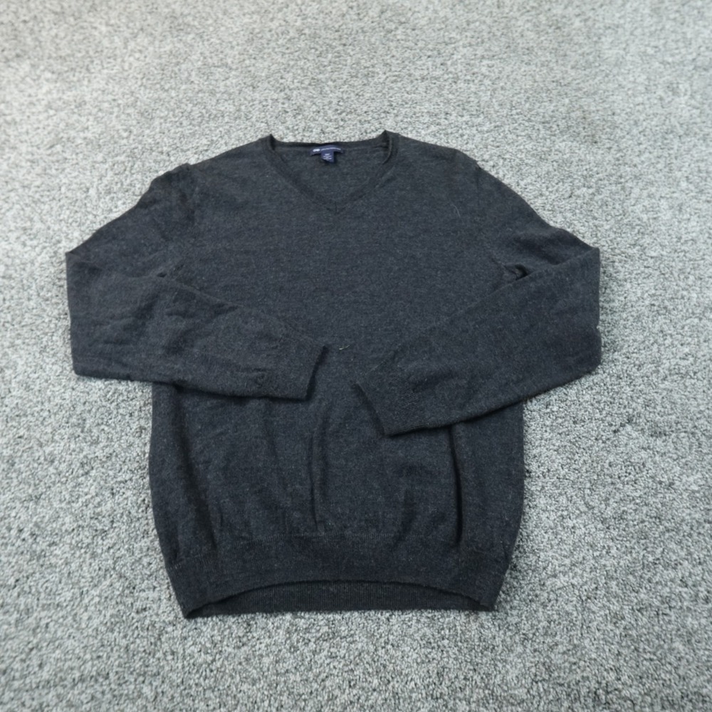 Gap Sweater Mens M Gray Extra Fine Merino Wool V Neck Pullover Knit Soft Warm